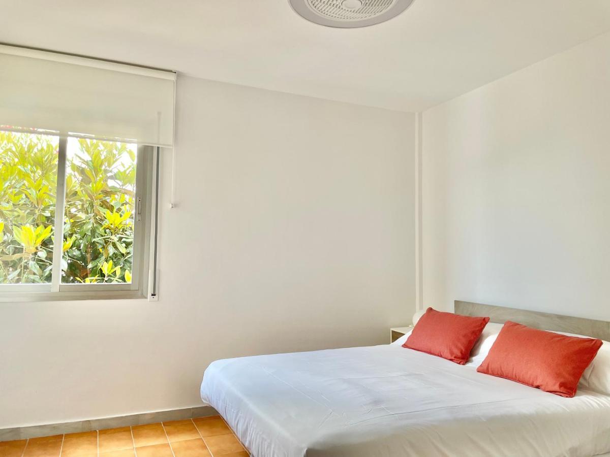 Luminoso Apartamento Frente Al Mar Con Piscina Росас Экстерьер фото