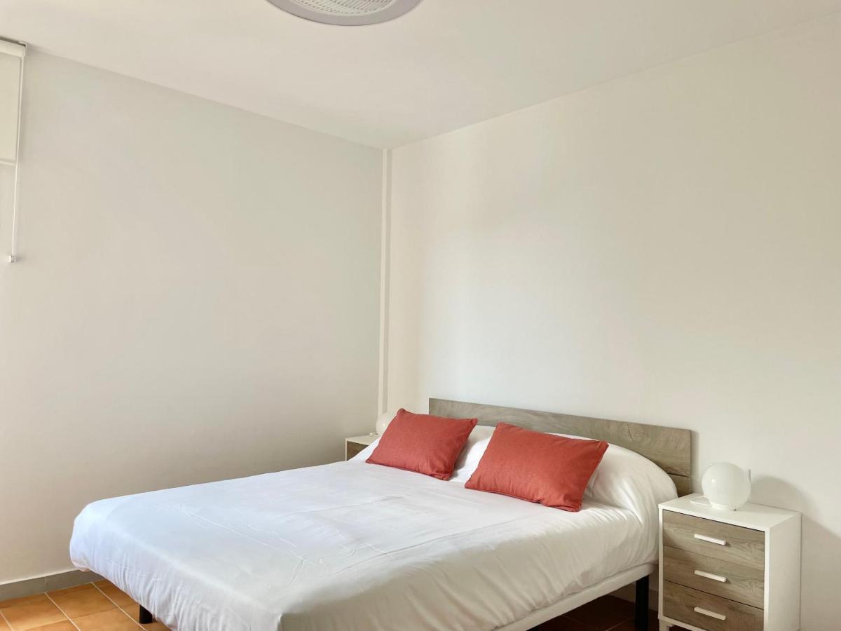 Luminoso Apartamento Frente Al Mar Con Piscina Росас Экстерьер фото