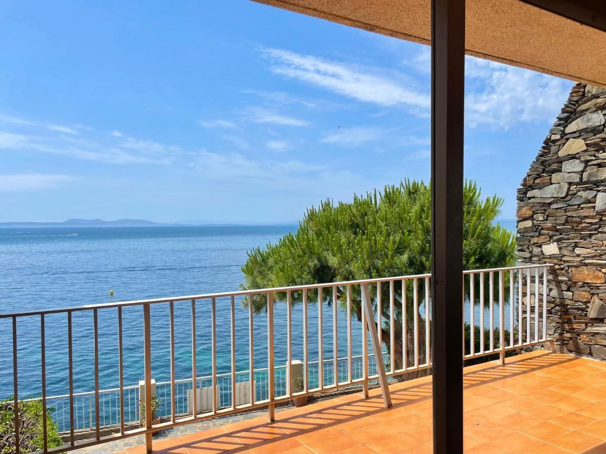 Luminoso Apartamento Frente Al Mar Con Piscina Росас Экстерьер фото